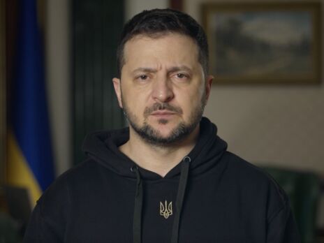 Зеленский рассказал о "жесткой" ситуации на передовой на Донбассе