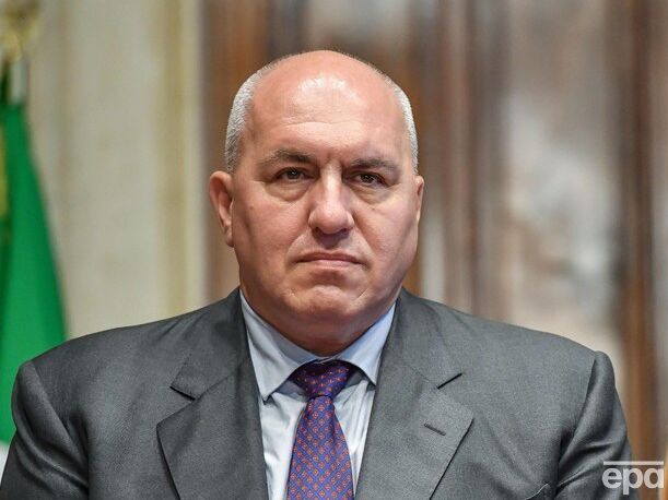 Италия продолжит помощь Украине, но против поголовных ограничений для РФ – министр обороны