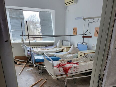 Зокрема, окупанти вкотре обстріляли лікарню в Херсоні