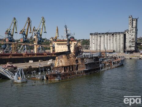 Порт Мариуполя пока "в спячке", сообщил Андрющенко
