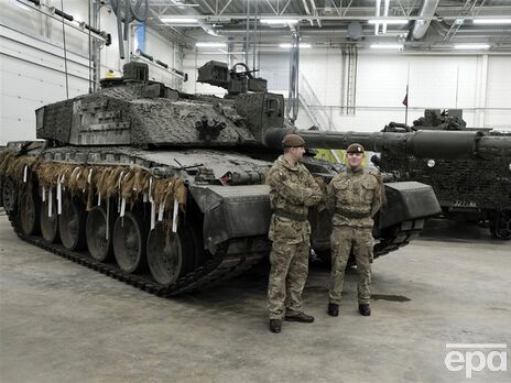 Британский министр обороны назвал срок доставки танков в Украину