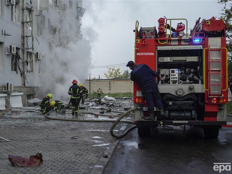У Мелітополі масштабна пожежа в районі військової бази окупантів – мер