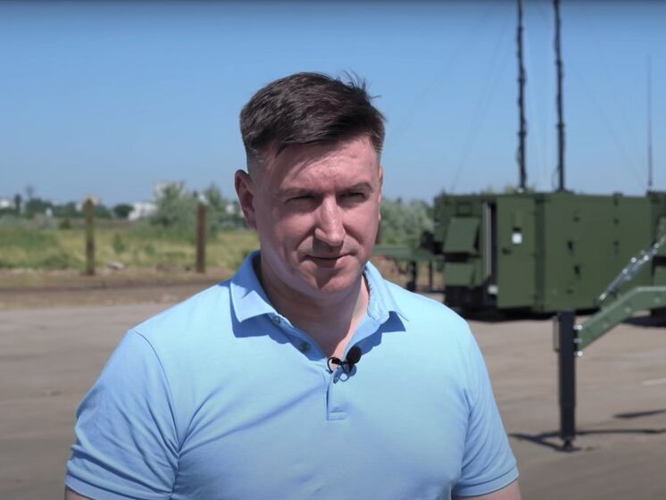 Мільйони в дивані. ЗМІ показали відео обшуків у колишнього заступника міністра оборони України