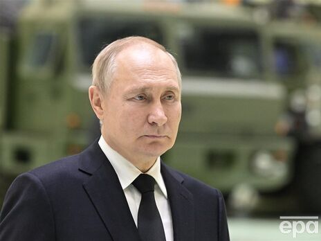 Путин утверждает, что Россия, напавшая на Украину, "вновь и вновь вынуждена давать отпор агрессии коллективного Запада"