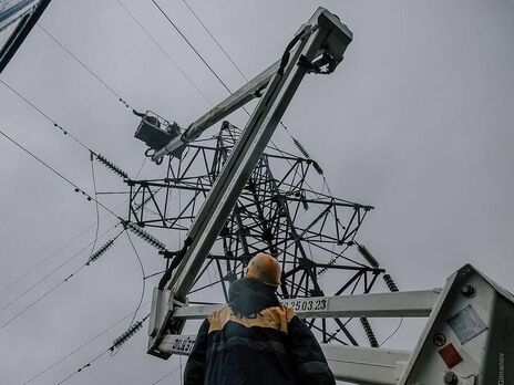 З початку повномасштабного вторгнення енергетики ДТЕК відновили електропостачання 6,8 млн споживачів