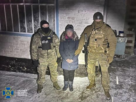 Оперативники СБУ задержали экс-полицейскую в селе Староверовка Купянского района