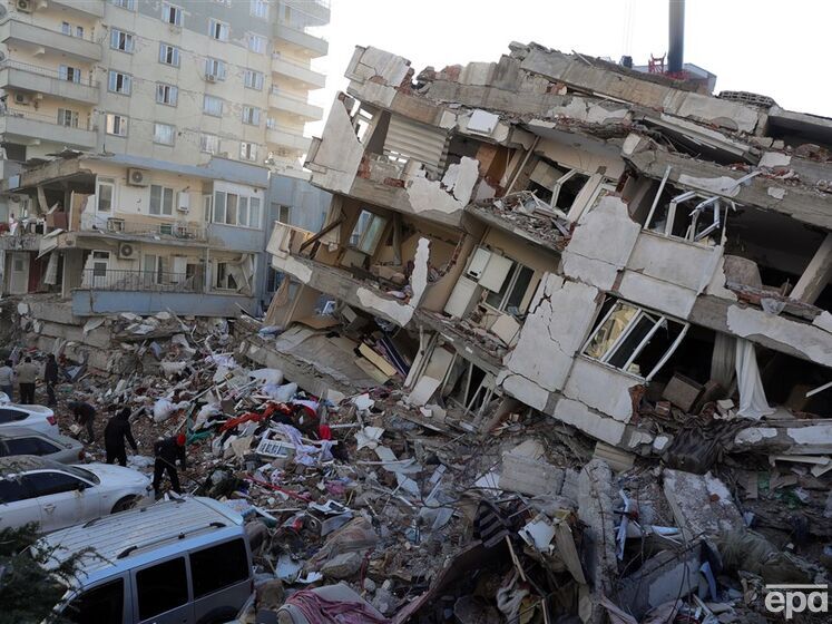 П'ятеро українців перебувають під завалами після землетрусу в Туреччині – МЗС