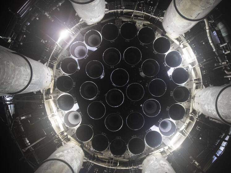 SpaceX випробувала двигун найпотужнішої у світі ракети, яка може полетіти на Марс