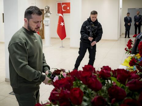 Зеленський висловив співчуття турецькому народу у зв'язку із загибеллю людей під час землетрусів 6 лютого