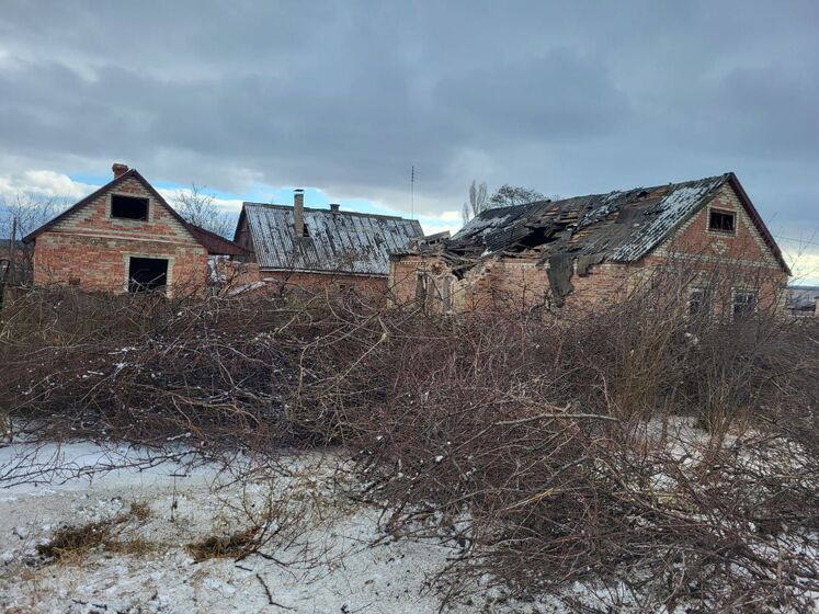 Обстрелы Донецкой области. Оккупанты повредили жилые дома, больницу и детсад, в результате обстрела погиб мирный житель