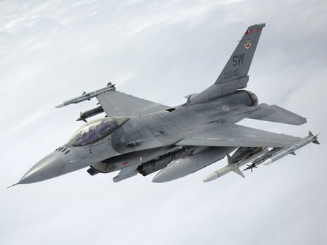Начало поставок Украине истребителей F-16 "все еще остается значительным шагом", отметил Рютте