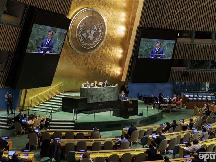 Зеленський закликав Генасамблею ООН підтримати резолюцію про "справедливий і міцний мир" в Україні. Кулеба повідомив про "жорстку кулуарну боротьбу"
