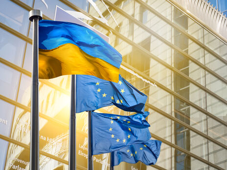 Стратегічний курс на членство України в Євросоюзі й НАТО закріплено в Конституції вже чотири роки