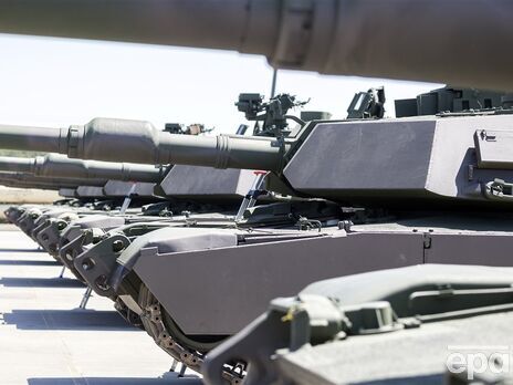 У Німеччині відповіли на заяву Саллівана про танки для України