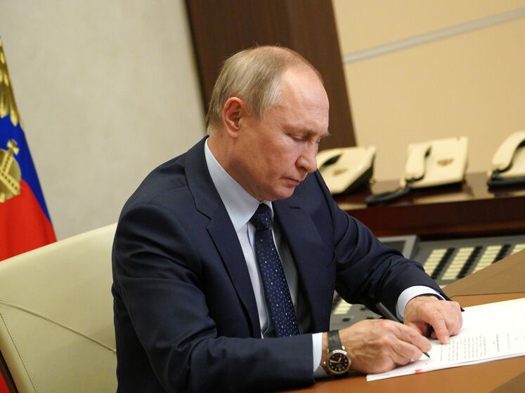 Путін підписав закон про зупинення участі РФ в ядерній угоді. Він же може ухвалити рішення про відновлення участі Росії в договорі зі США