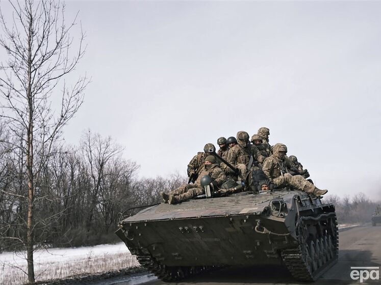 Масового виведення українських військ із Бахмута немає, бої тривають на околицях міста – Череватий