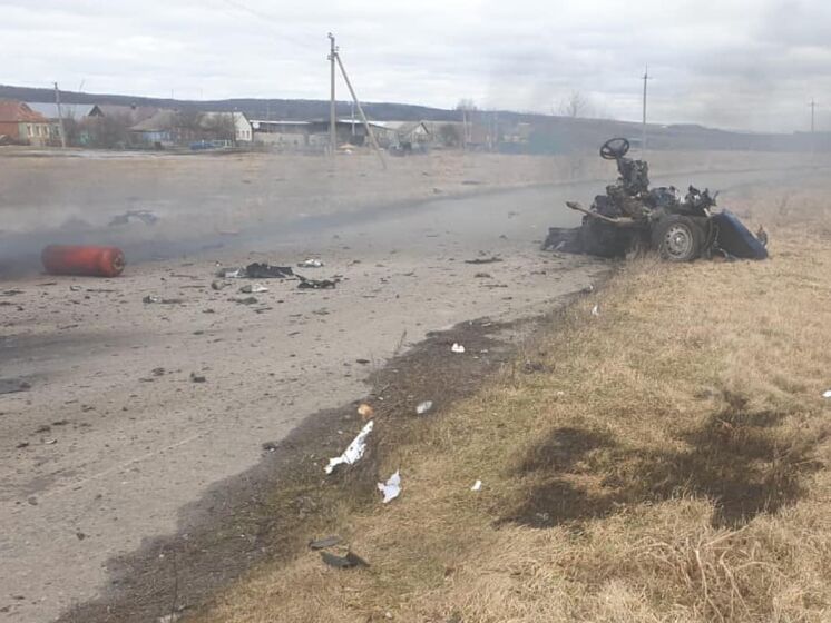 Оккупанты из артиллерии попали в гражданский автомобиль в Харьковской области, двое человек погибли на месте – прокуратура