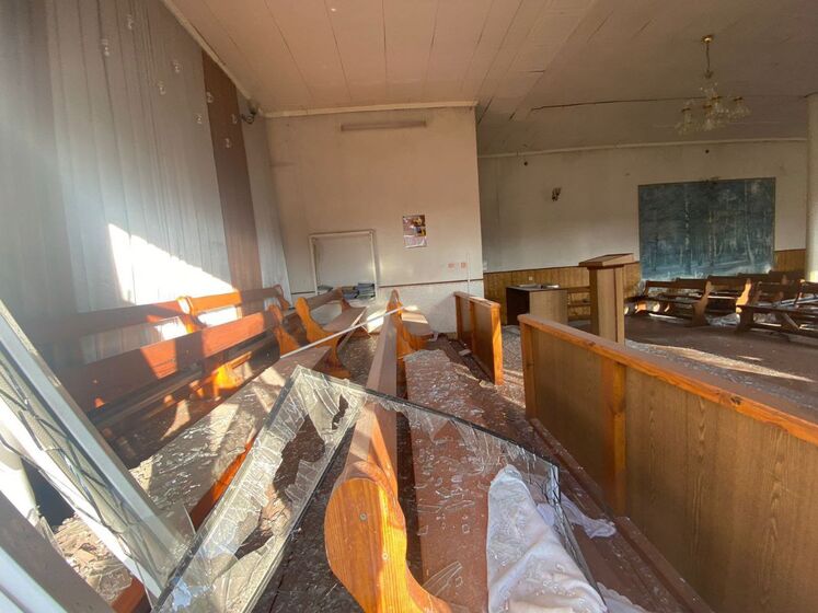 В результате обстрелов погиб житель Бахмута, разрушена школа в Краматорске, повреждены дома и админздания – Донецкая ОВА
