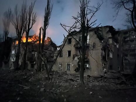 Росіяни б'ють по українських містах і селах ракетами, авіацією, реактивними системами залпового вогню