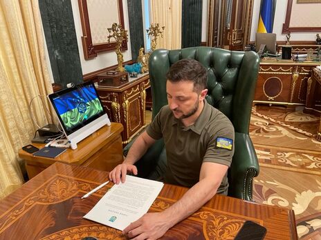 Зеленский подписал санкции против 120 физических и 287 юридических лиц