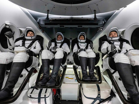 Члены экипажа МКС провели на орбите больше 150 дней