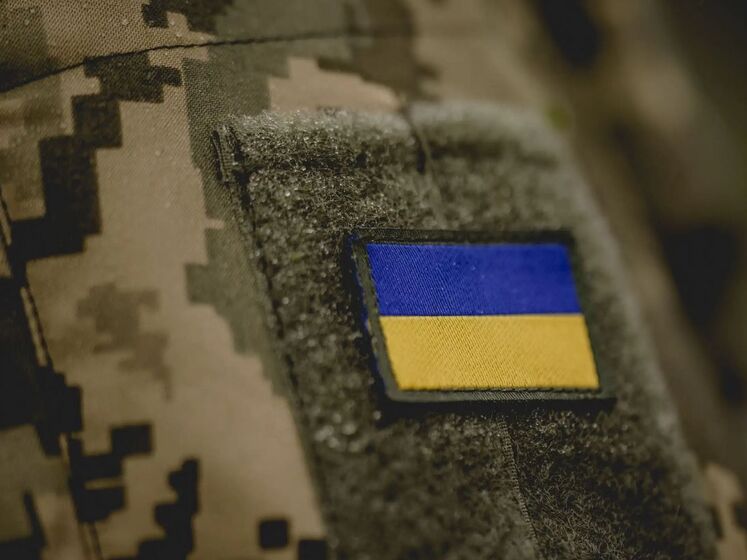 Українці найбільше довіряють Збройним силам і волонтерам, найменше – політичним партіям – опитування