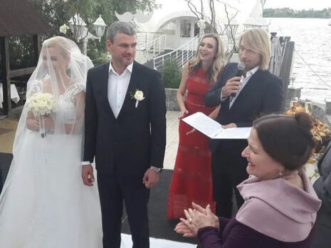 Винник у 2017 році був ведучим на весіллі Мірзояна та його другої дружини, української співачки Тоні Матвієнко