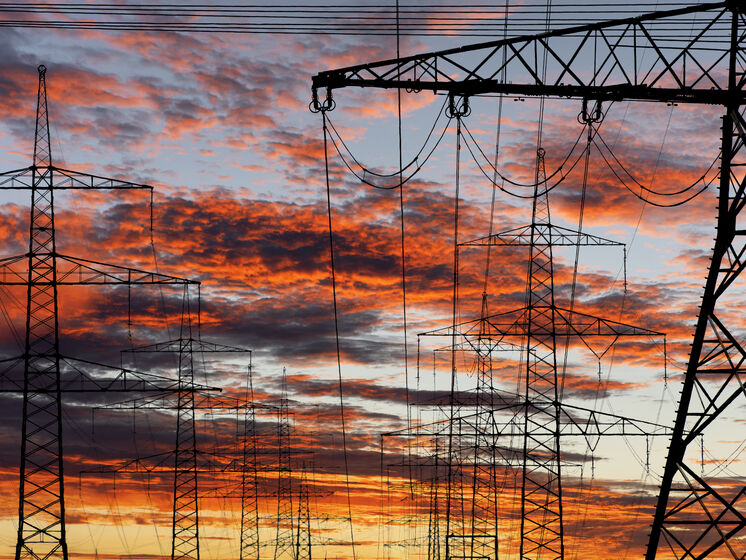 В энергосистеме Украины достаточно электроэнергии, ограничения связаны с существенными повреждениями сетей – "Укрэнерго"