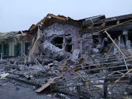 У Запоріжжі після нічного обстрілу 18 березня серйозно пошкоджено будівлю ресторану