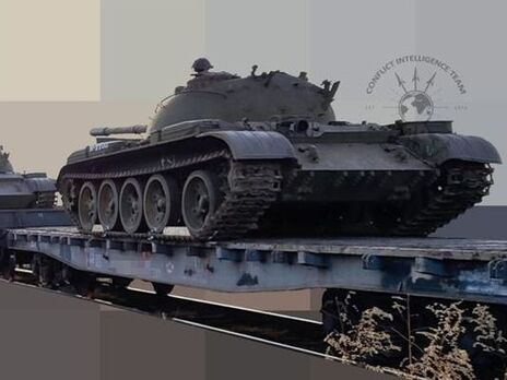 Розслідувачі впізнали на фото танки Т-54 і Т-55