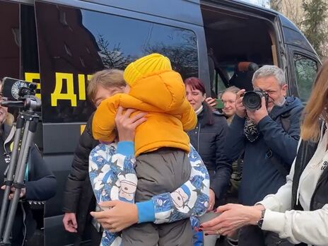 Дети, которых удалось вернуть, из Херсонской и Харьковской областей, отметили в Save Ukraine