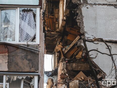 Окупанти завдали ударів по житлових будинках у Ржищеві й Запоріжжі, загинули люди. Фоторепортаж