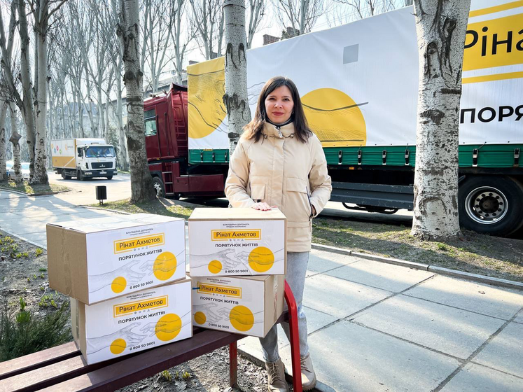 Фонд Рината Ахметова передал почти 5,5 тыс. продуктовых наборов в Светловодск