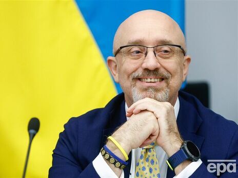 Резников отметил, что флаги Швеции и Украины одних цветов