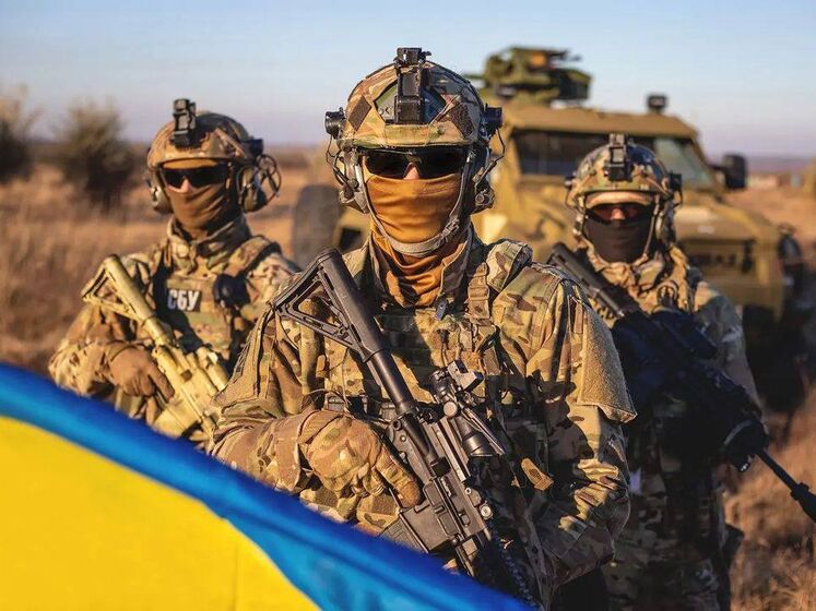 "Заботятся, чтобы ни в одной частичке Украины у врага не было прислужников". Зеленский поздравил сотрудников СБУ