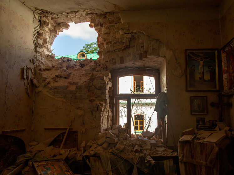 Росія зруйнувала й пошкодила приблизно 500 церков в Україні – Зеленський