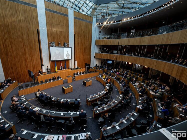 Зеленский выступил в парламенте Австрии. Пророссийская партия вышла из зала