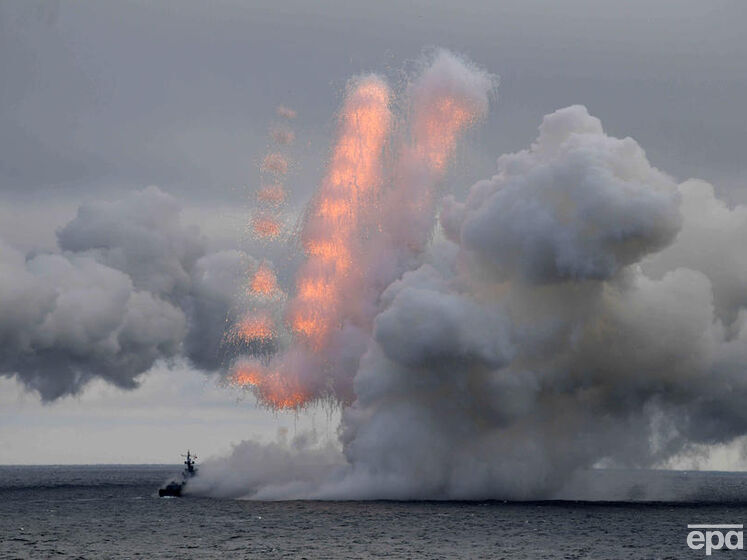 РФ зосередила в Чорному морі три ракетоносії. Загальний залп – до 16 "Калібрів" – ВМС ЗСУ