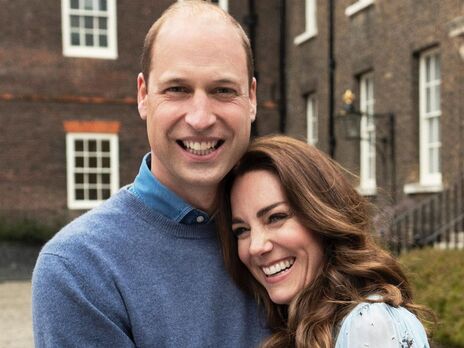 В джинсах и на велосипедах. На странице принца Уильяма и герцогини Кэтрин опубликовали фото по случаю 12-летия их брака