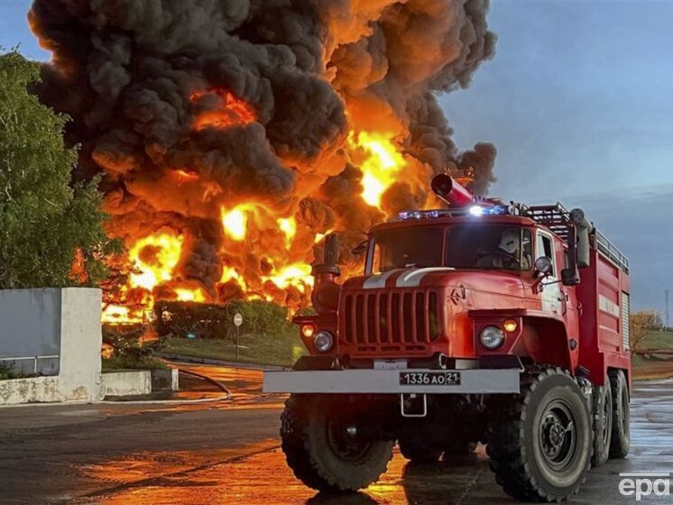 Гуменюк про пожежу на нафтобазі в Севастополі: Це підготовча робота до широкого наступу, на який усі очікують