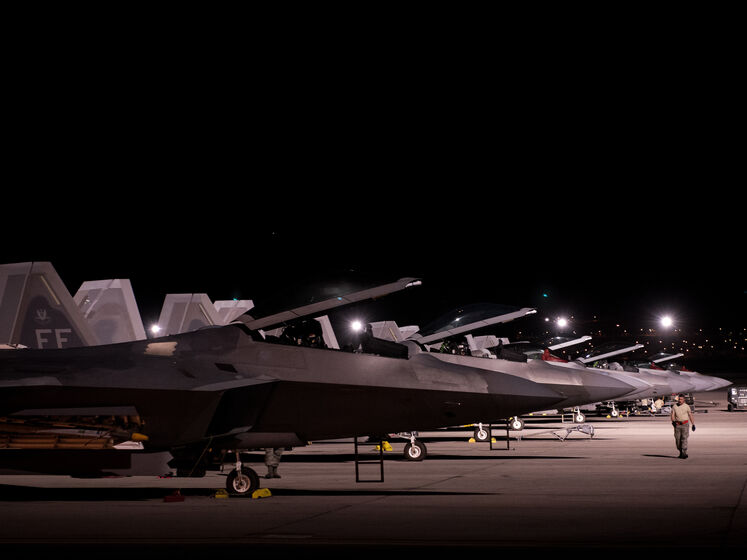 США розмістили винищувачі F-22 Raptor в Естонії "для стримування агресії"