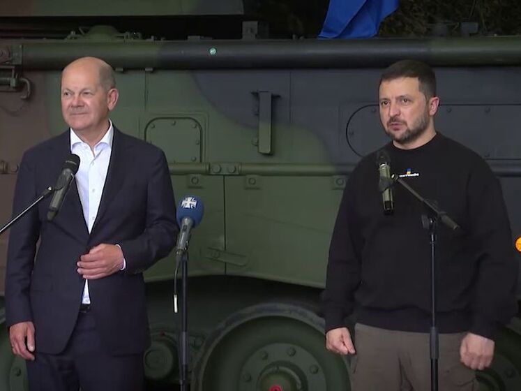 Зеленський і Шольц відвідали військову базу в Німеччині, де навчають українських військових