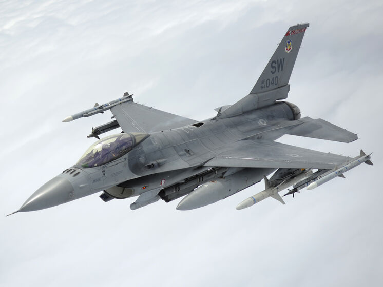"Именно то, что нам нужно для освобождения Украины". В Минобороны ожидают четыре эскадрильи истребителей F-16