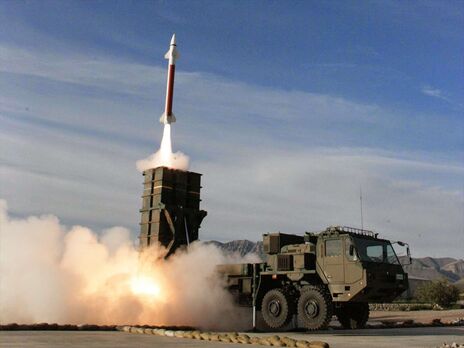 Японія обіцяє знищити будь-яку ракету на своїй території на тлі оголошеного КНДР запуску нового супутника