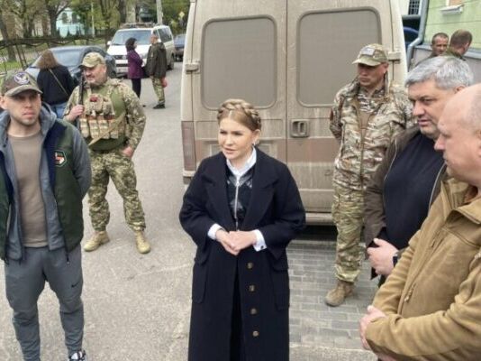 Тимошенко призвала в 2,6 раза увеличить расходы на пребывание раненых бойцов в госпиталях и платить им "боевые" весь период лечения