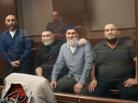 Чотирьом кримським татарам суд у РФ зачитав вироки у справі 