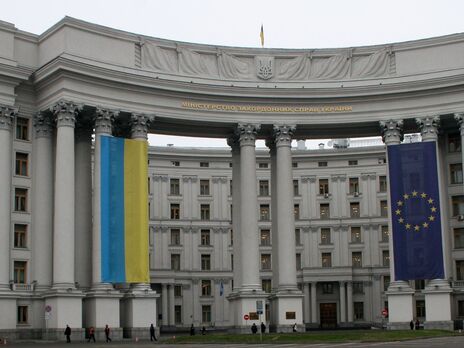 Временный поверенный Украины провел официальный демарш в ответ на карту Украины без Крыма на канале правительства Венгрии