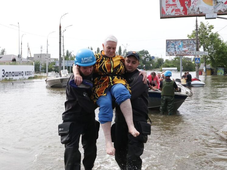 С затопленных территорий эвакуированы 2339 человек, спасены 563 &ndash; МВД Украины