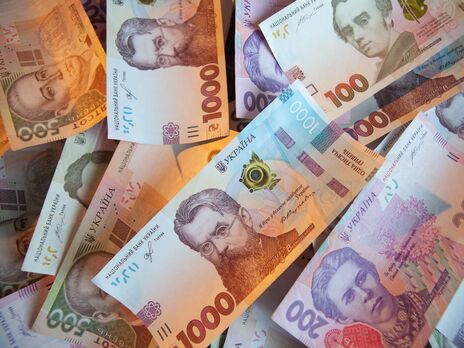 Таможенная служба Украины заявила, что из-за стабильного курса гривны в бюджет поступает меньше платежей