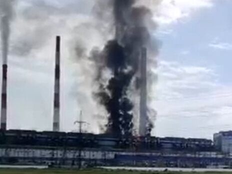 У Ростовській області РФ спалахнула ДРЕС, у регіоні вводять вимкнення електроенергії. ЗМІ пишуть, що був вибух